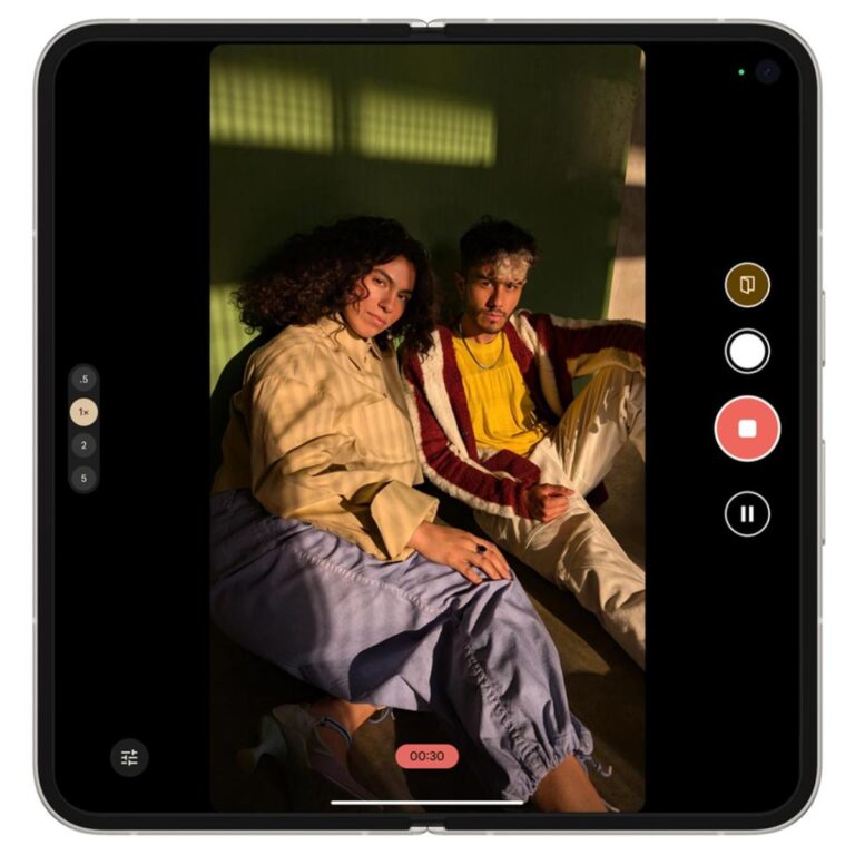 Pixel-Fold-Dual-Screen-video